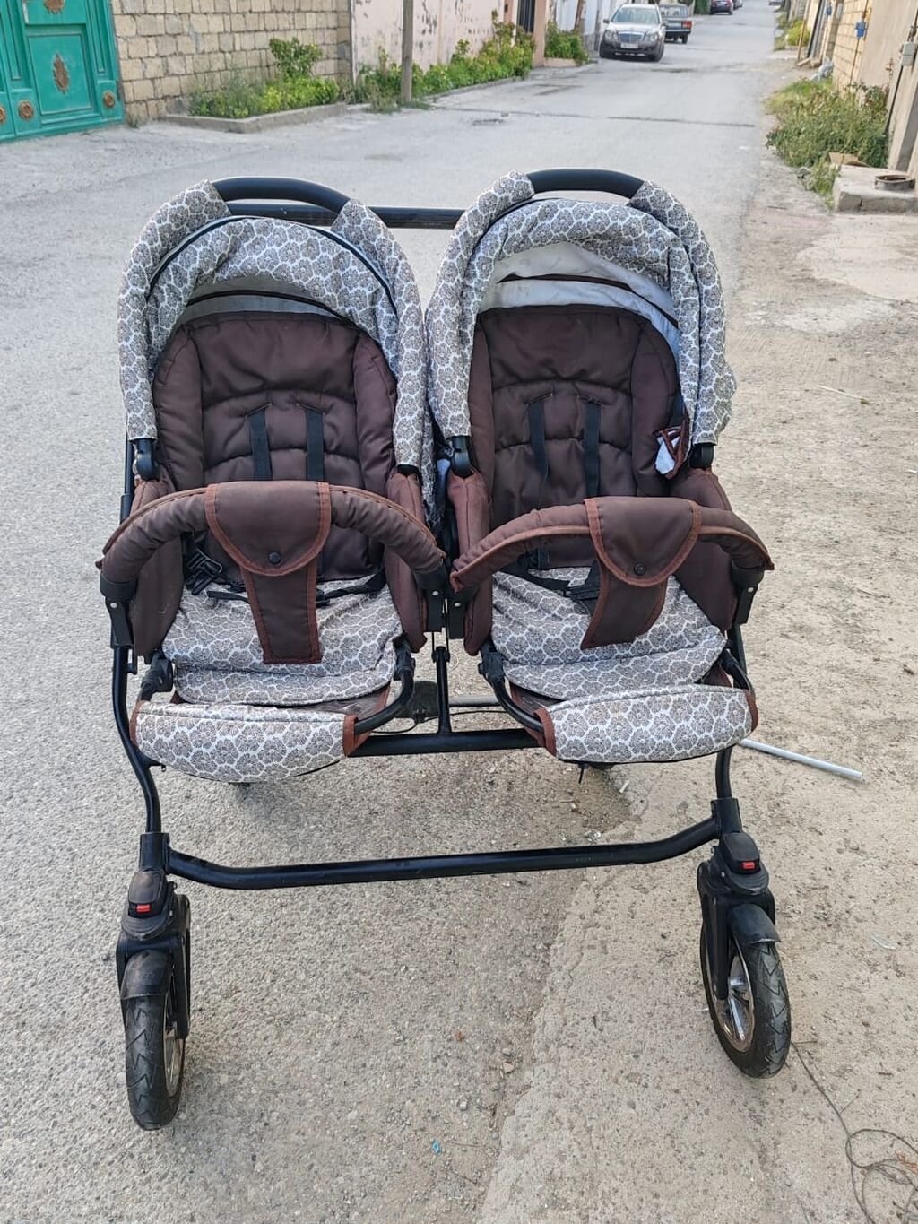 Ekiz kolyasqasi.xarici maldir Ela veziyyetde.170 azn Unvan Masazir — Qidalandırma stulları, Masazır (3)