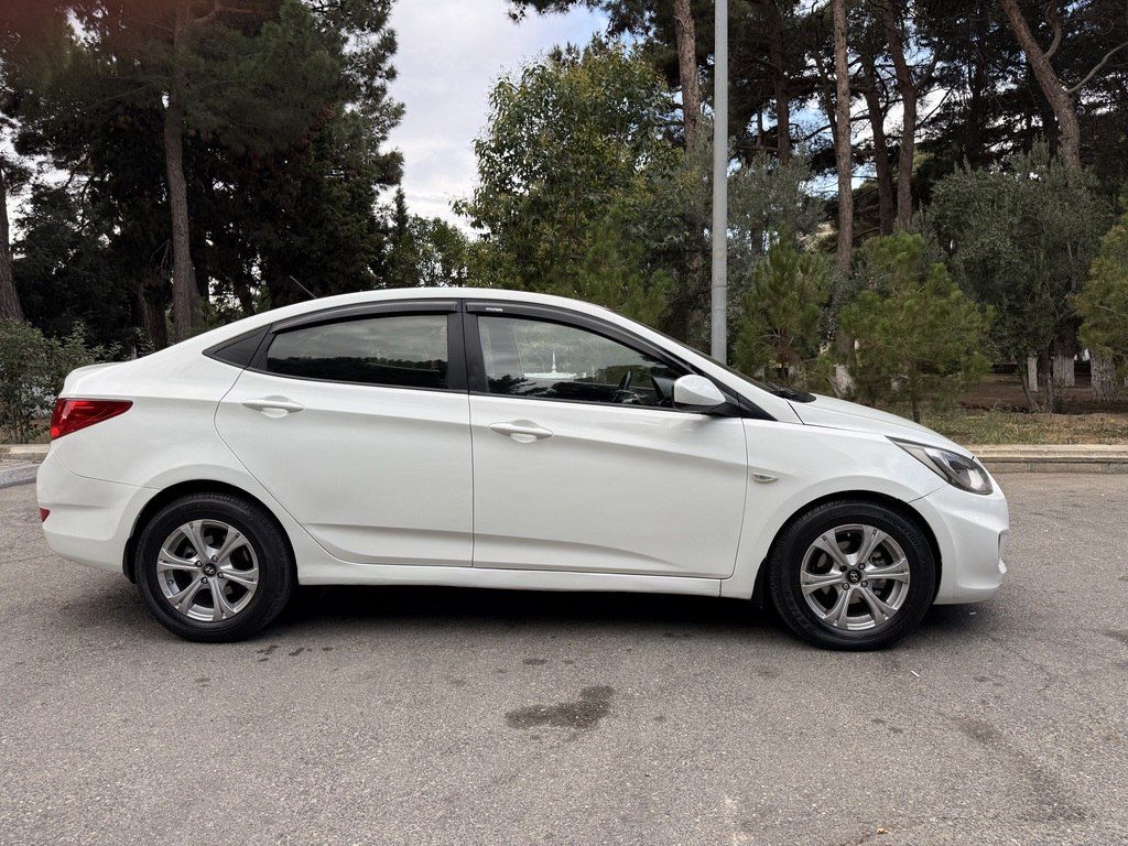Hyundai Accent, 1.4 L, 2013 il, 220 000 km — Avtomobillər, Sumqayıt (8)