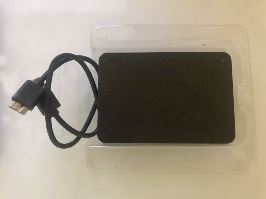 Sıfır Yeni Xarici Hard Disk - Toshiba Canvio Basics 1TB — Komponentlər, Bakı (3)