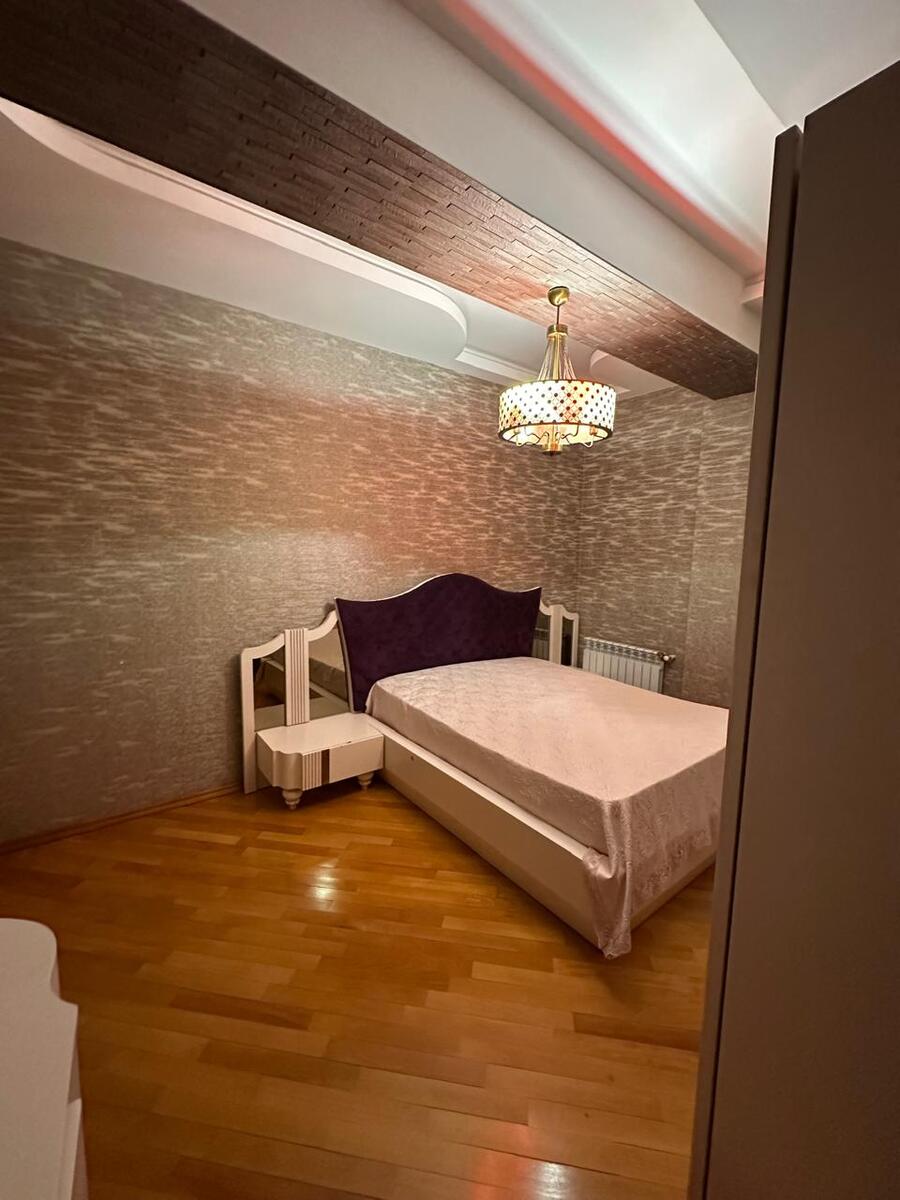 Satılır 4 otaqlı yeni tikili 180 m² — Mənzil, Bakı (4)