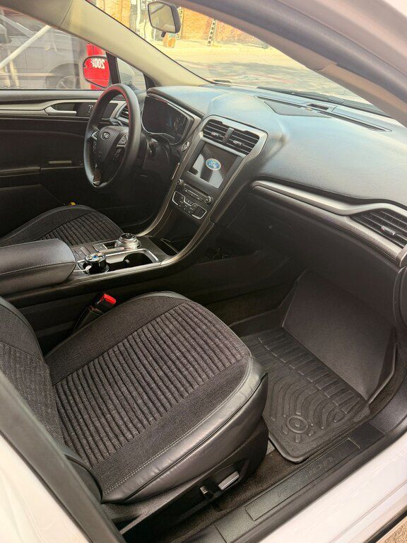 Ford Fusion (North America), 2.0 L, 7.6 kWh, 2017 il, 176 000 km 77-UX-067 — Avtomobillər, Gəncə (11)