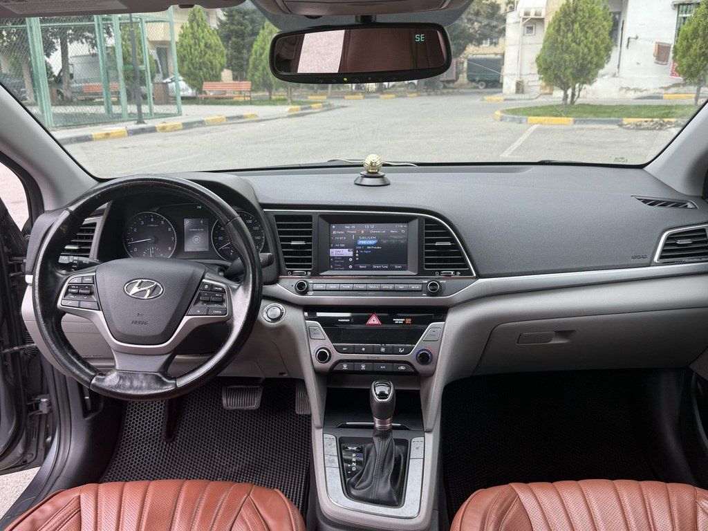 Hyundai Elantra, 2.0 L, 2017 il, 193 121 km — Avtomobillər, Bakı (5)