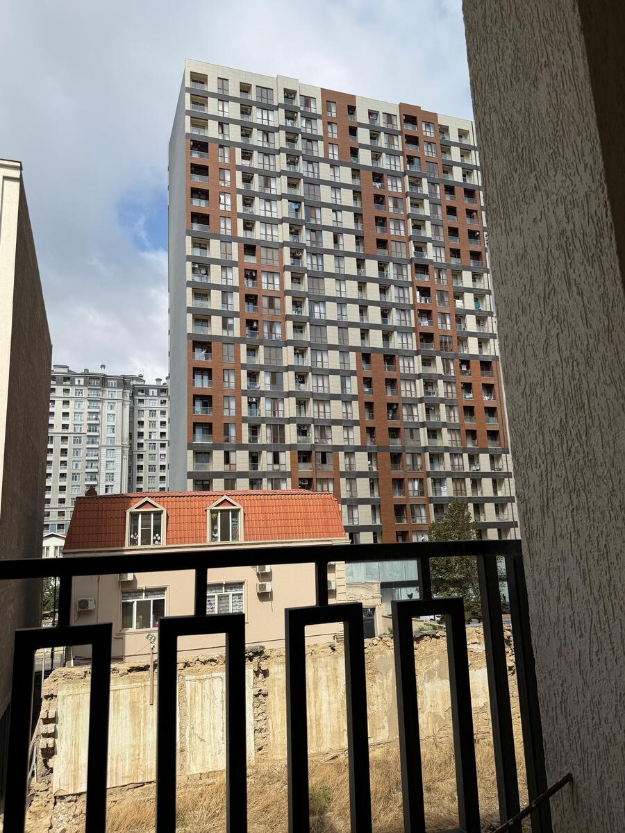 Satılır 4 otaqlı yeni tikili 225 m² — Mənzil, Bakı (6)