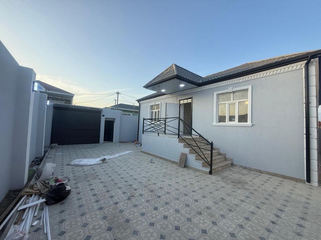 Satılır 4 otaqlı həyət evi/bağ evi 140 m² — Ev, villa, Bakı (2)