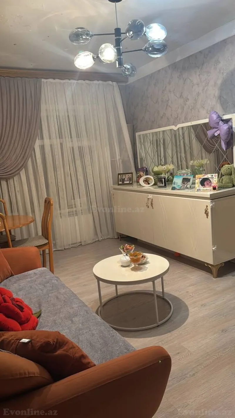 Satılır 2 otaqlı Mənzil Köhnə tikili 66 m² Bakı, Xətai r., Həzi Aslanov — Mənzil, Bakı (3)
