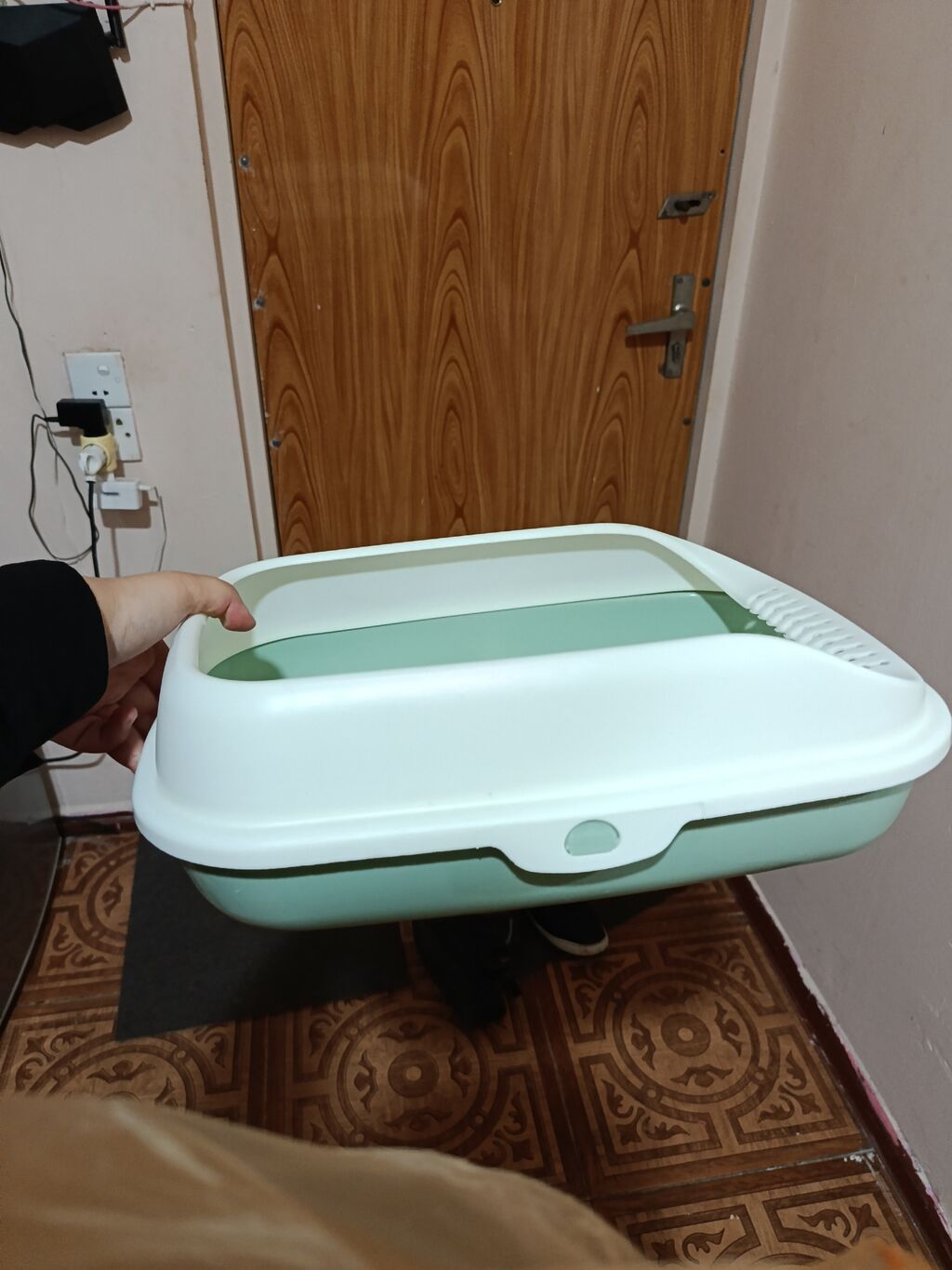 Məhsul: Qapalı tipli pişik tualeti + kürəcik Təsvir: - İki hissəli — Biolaboratoriya və doldurucular, Bakı (2)