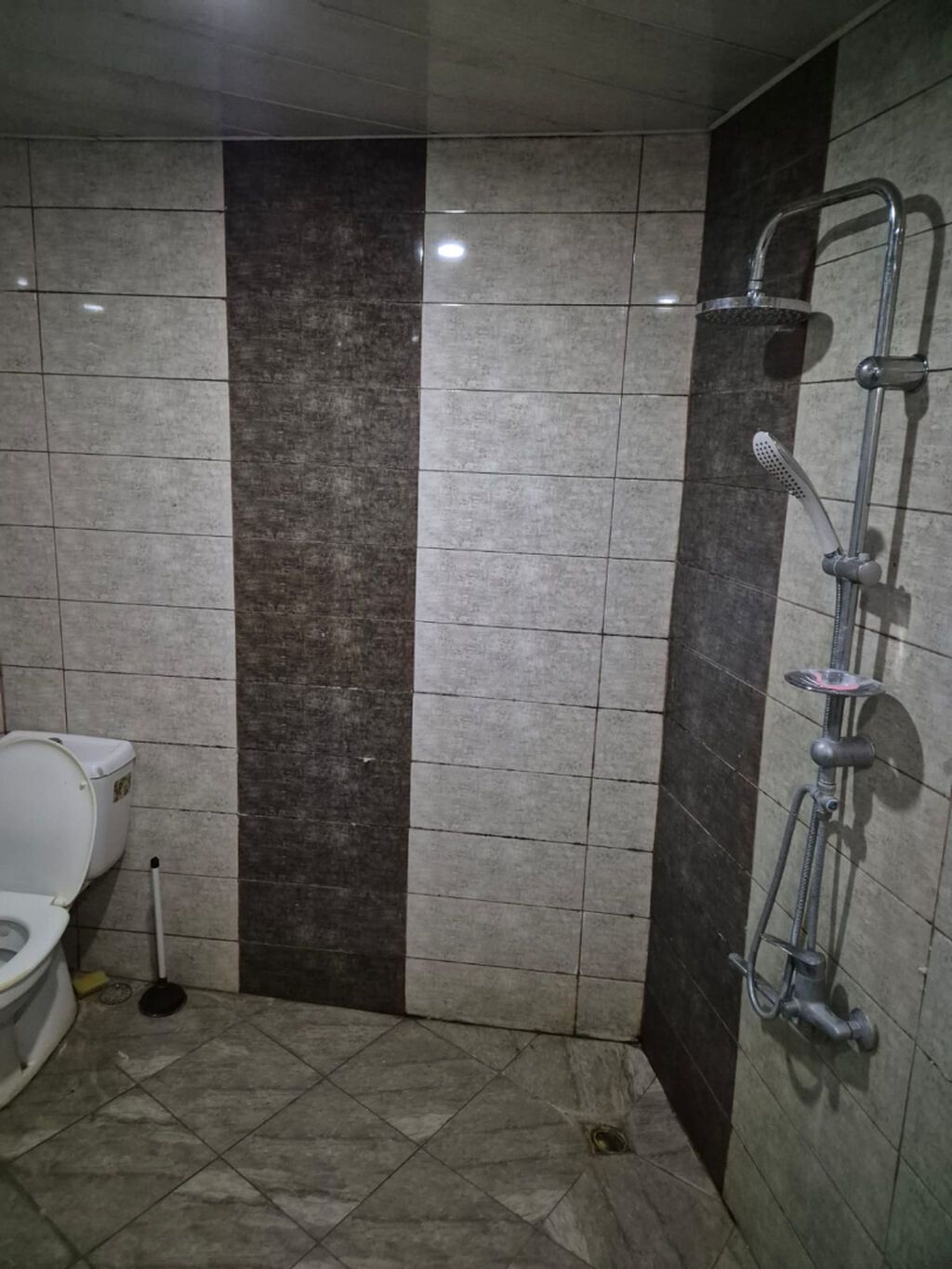 2ci alatavada 1.5 sotda 100kv -a yaxin heyet evi satilir.Evin kupcasi — Ev, villa, Bakı (9)