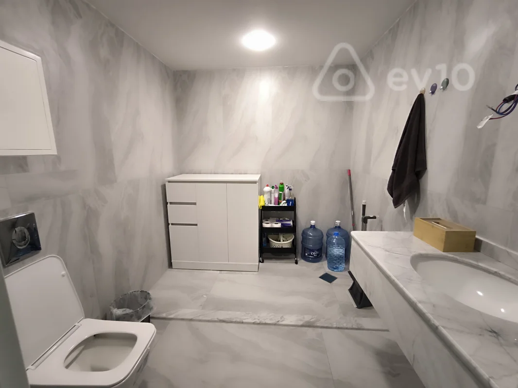 Ofis, 75 m², Xəqani Rüstəmov küçəsi — kirayə — Ofis, Bakı (8)