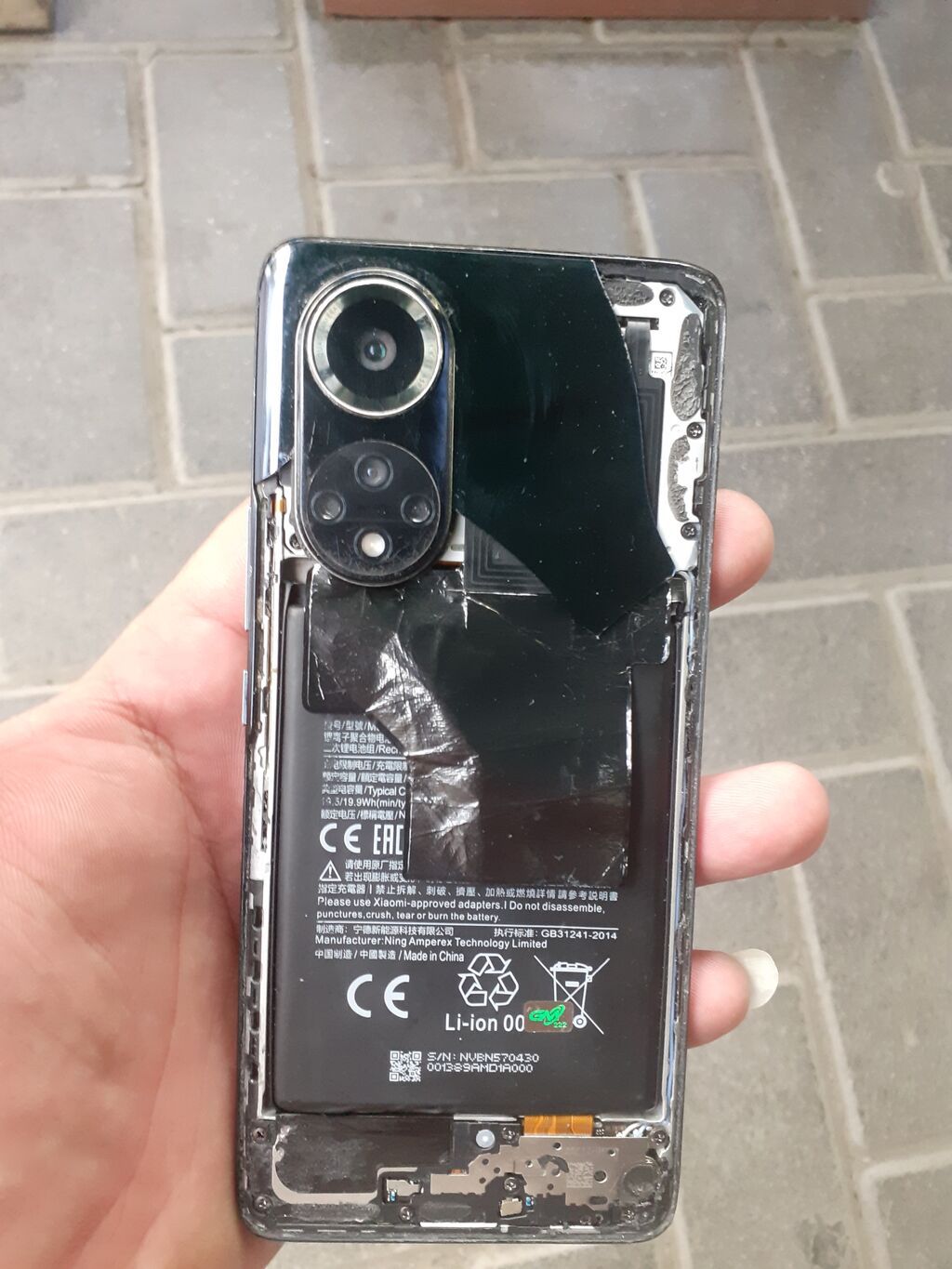 Huawei Nova 9, Qırıq — Huawei, Bakı (3)