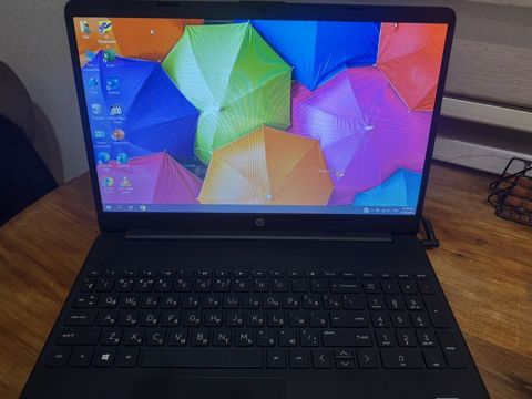 HP noutbuk – 15.6" ekran, tam ölçülü klaviatura (rus/ingilis layout) — Bakı