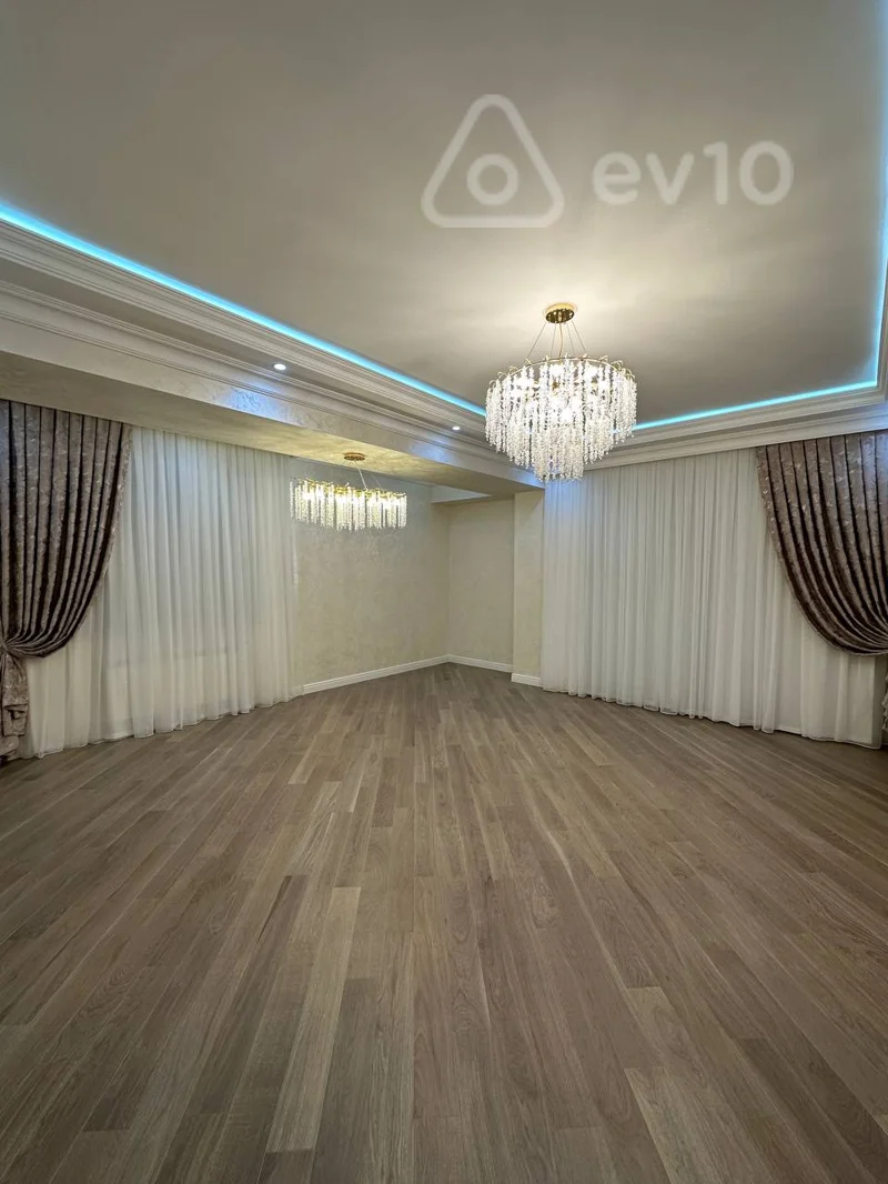 3 otaqlı mənzil, 154 m², Mir Qasimov küc — Bakı
