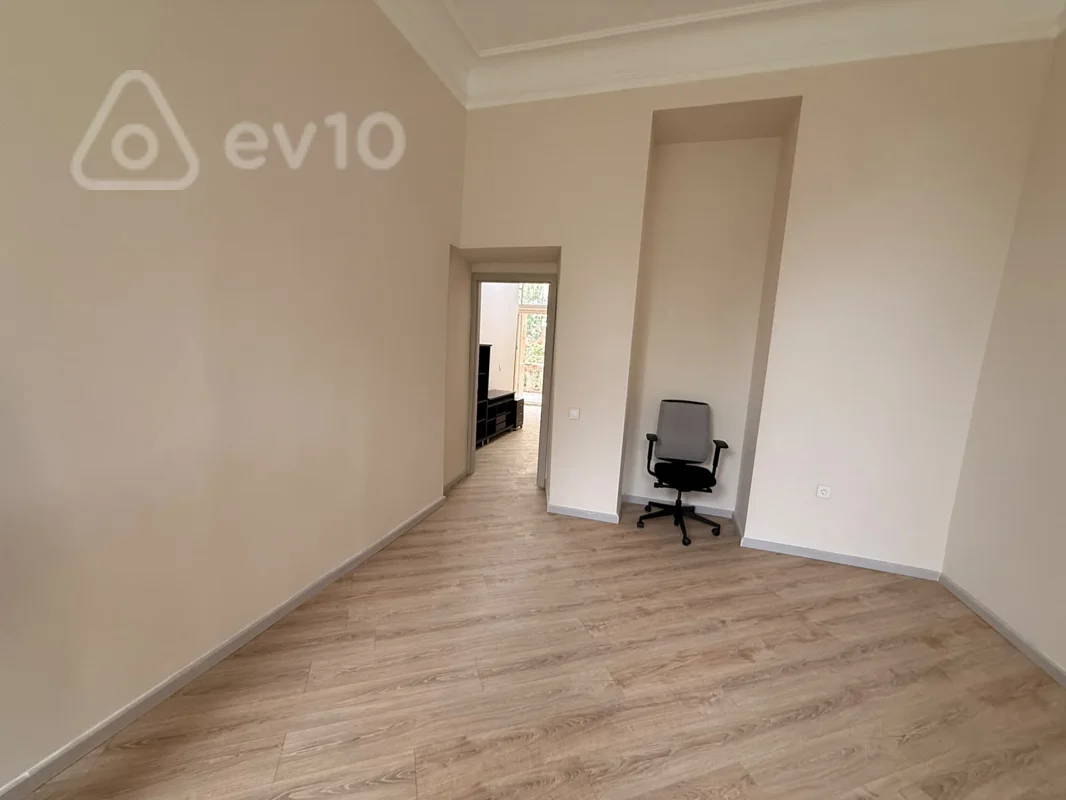 Ofis, 47 m², Neftçilər prospekti — kirayə — Ofis, Bakı (3)