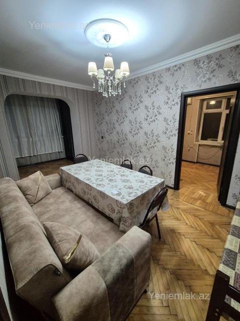 Kirayə 2 otaqlı Bina evi menzil (Köhnə tikili), 50 m², 8-ci mikrorayon — Sumqayıt