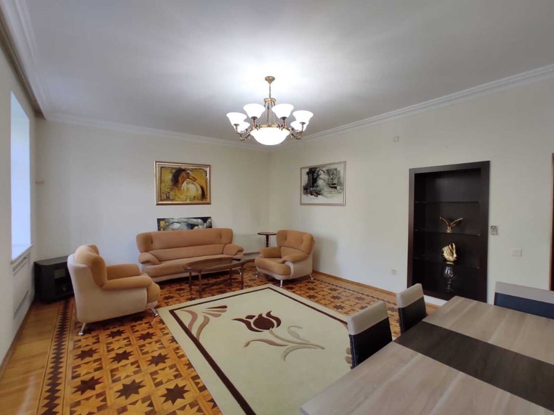 İcarəyə verilir 4 otaqlı köhnə tikili 160 m² — Mənzil, Bakı (4)