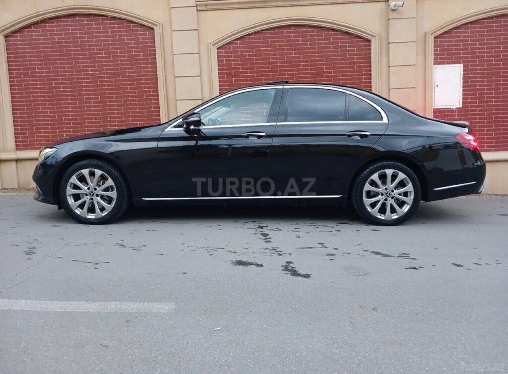 Mercedes E 220 d, 2.0 L, 2017 il, 300 000 km — Avtomobillər, Bakı (5)