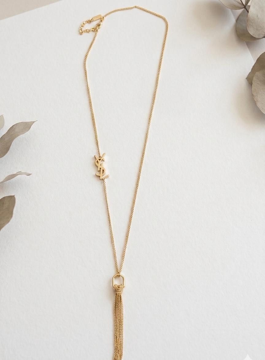 YSL loqolu, püsküllü saçaqlı zərif qadın boyunbağısı, qızılı rəng — Mallar, Bakı