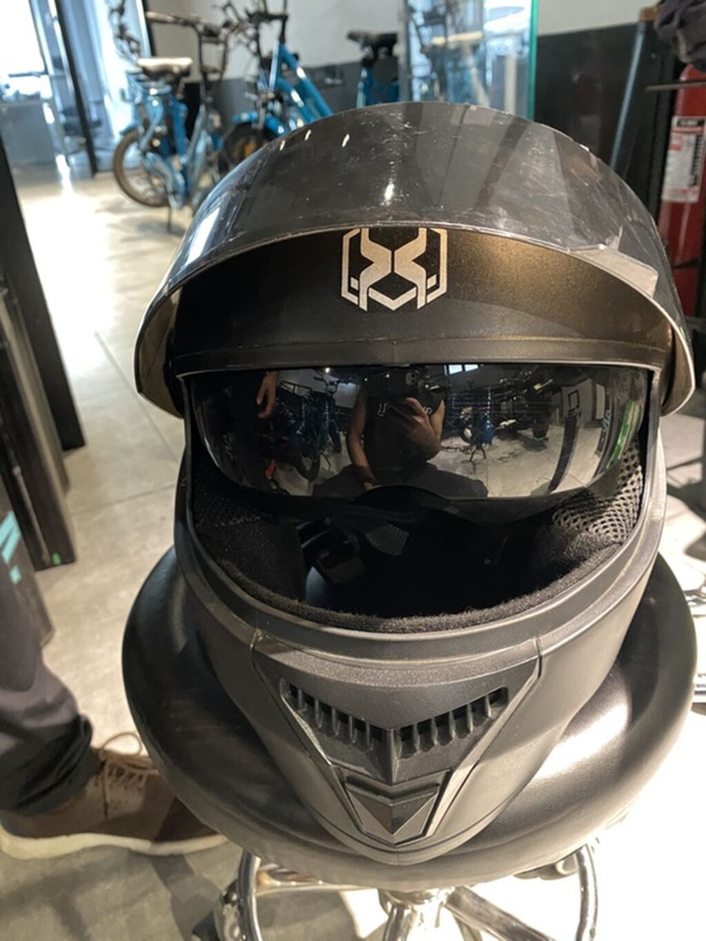 AXX markalı tam üzlü motosiklet dəbilqəsi Xüsusiyyətlər: - Tam üzlü — Motosiklet geyimi, Bakı (4)