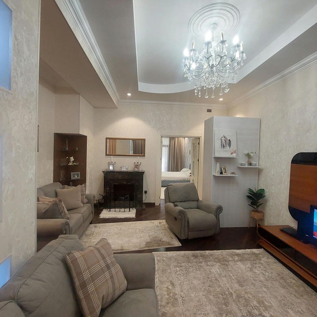 Satılır 2 otaqlı köhnə tikili 90 m² — Mənzil, Bakı (5)