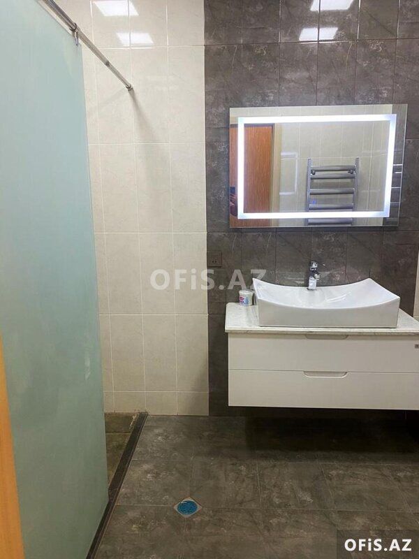 Yeni tikili Kirayə Verilir Səbail r., 3 otaq, 150 m² — Mənzil, Bakı (4)