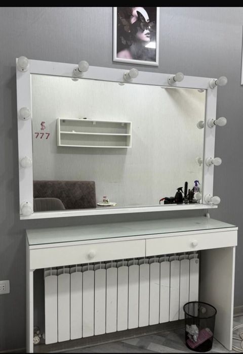 Satılır: Salon mebeli və uşaq beşiyi seti 1) Vizaj masası və güzgü — Bakı
