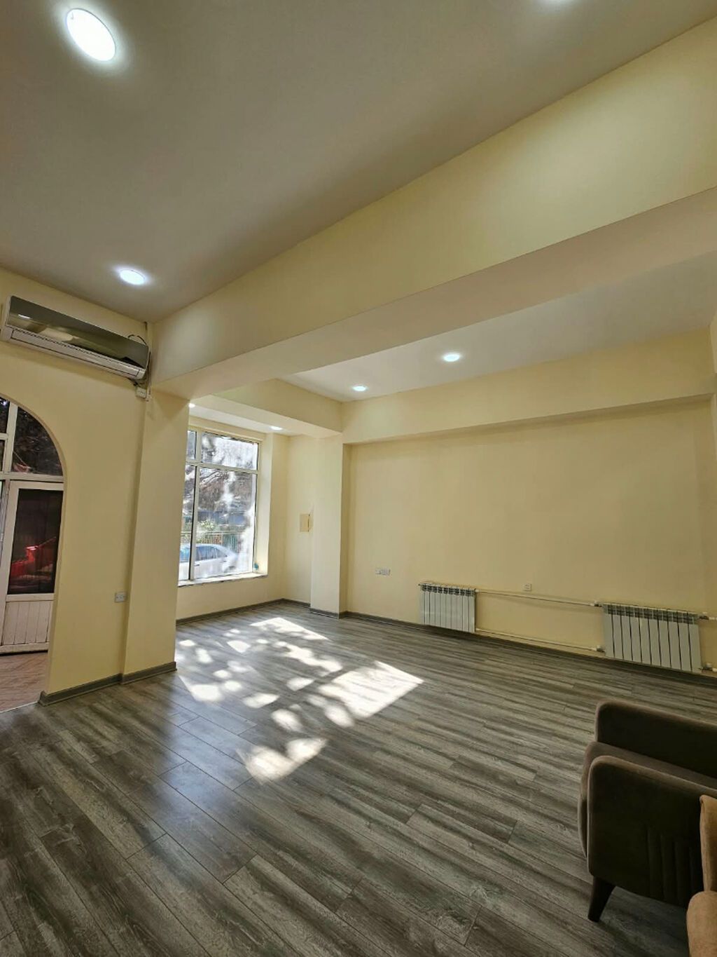 Nəsimi metrosu– zərifə əliyeva parkının yaxınlığı Zərifə Əliyeva — Ofis, Bakı (4)