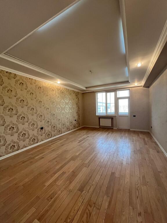 Satılır 5 otaqlı yeni tikili 300 m² — Mənzil, Bakı (12)