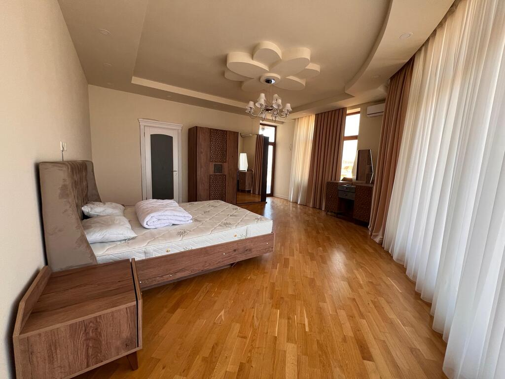 Satılır 6 otaqlı həyət evi/bağ evi 450 m² — Ev, villa, Bakı (11)