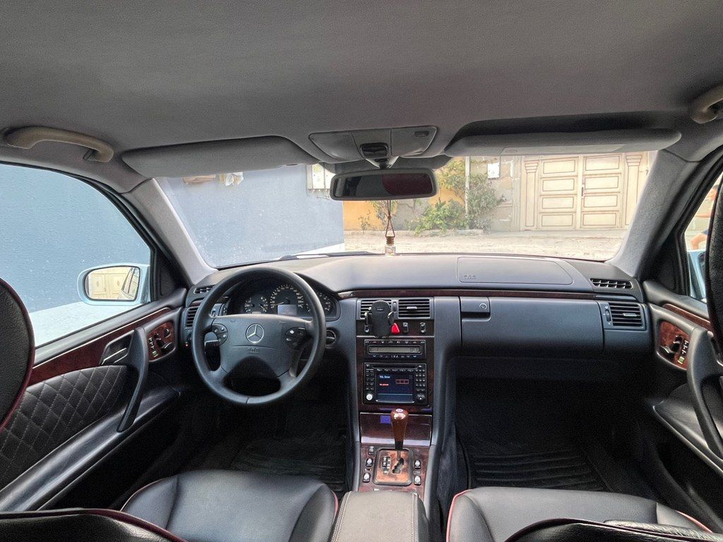 Mercedes E 240, 2.4 L, 2000 il, 450 000 km 90-XT-750 — Avtomobillər, Bakı (6)
