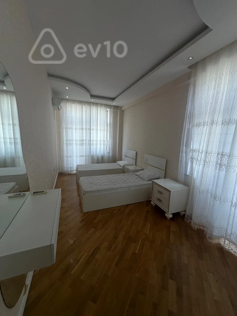 5 otaqlı mənzil, 245 m², Rəşid Behbudov küçəsi — kirayə — Mənzil, Bakı (11)