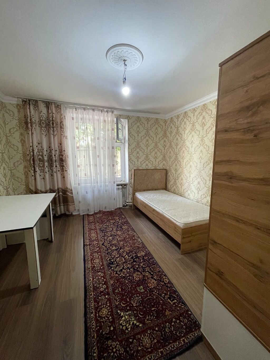 Kirayə üçün ayrıca 1,5 (bir tam və balaca otaq) Təsvir: - Geniş və — Mənzil, Bakı