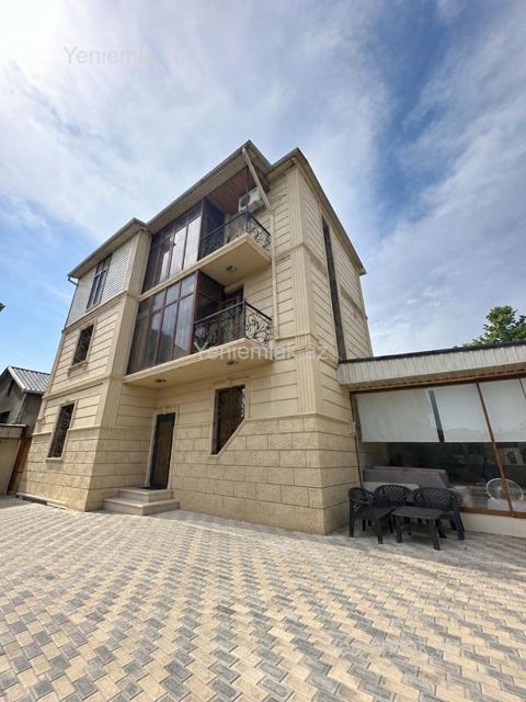 Satılır 8 otaqlı Həyət evi / Villa, 330 m², Səbail rayonu — Дом, вилла