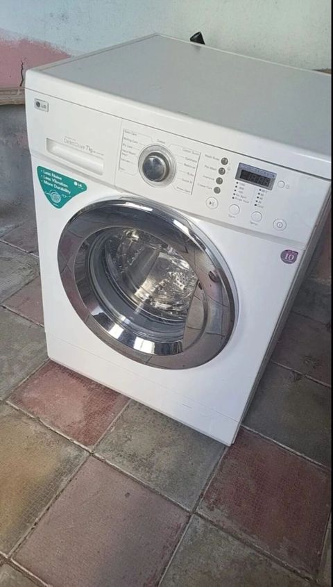Paltaryuyan maşın LG, 7 kq, İşlənmiş, Avtomat, Qurutmasız — 200 ₼ · Sumqayıt · Çamaşır maşınları Paltaryuyan maşın LG, 7 kq, İşlənmiş, Avtomat, Qurutmasız — Sumqayıt