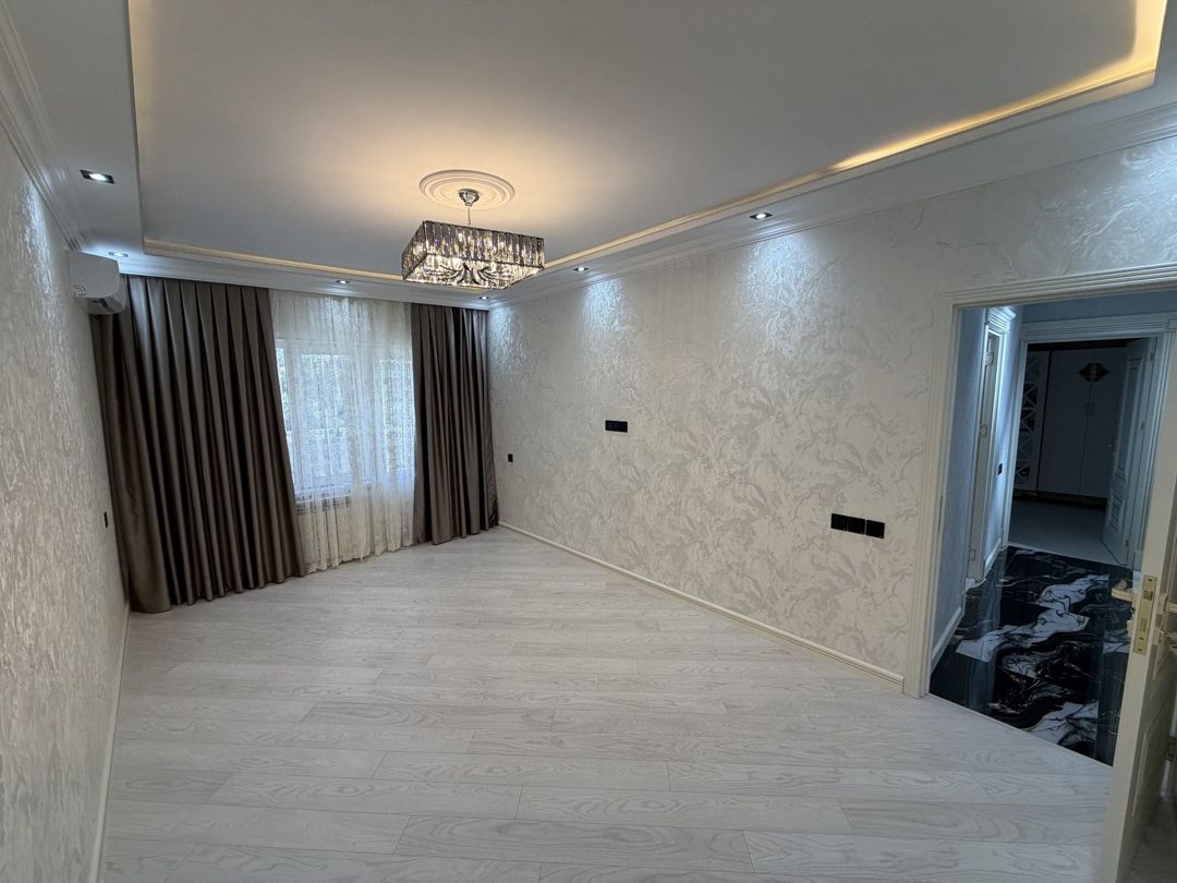 Satılır 4 otaqlı köhnə tikili 110 m² — Mənzil, Bakı (9)