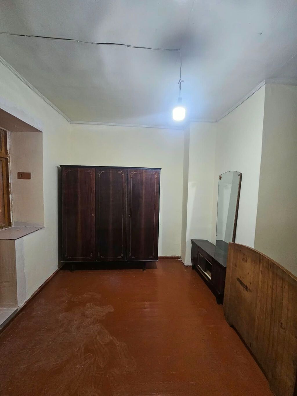 Qara qarayev metrosuna yaxın həyət evi kirayə verilir Qara — Ev, villa, Bakı (5)