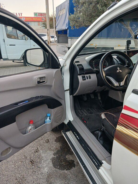 Mitsubishi L200, 2.5 L, 2012 il, 306 680 km — Avtomobillər, Sumqayıt (12)