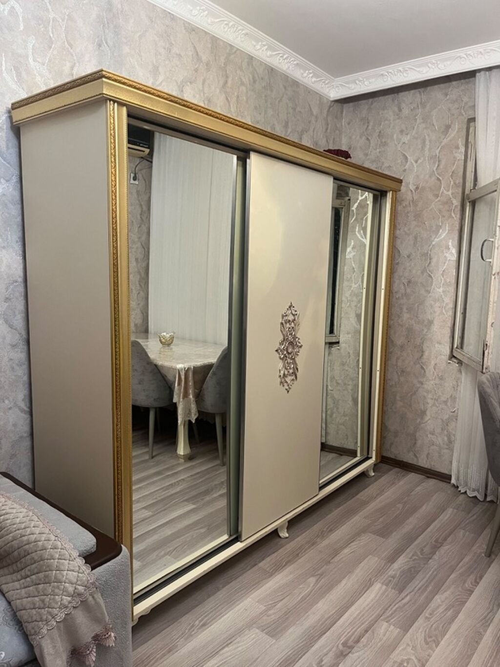 İşlənmiş, 3 qapılı, Güzgülü, Bej, Kupe, Düz dolab — Şkaflar, Bakı (2)