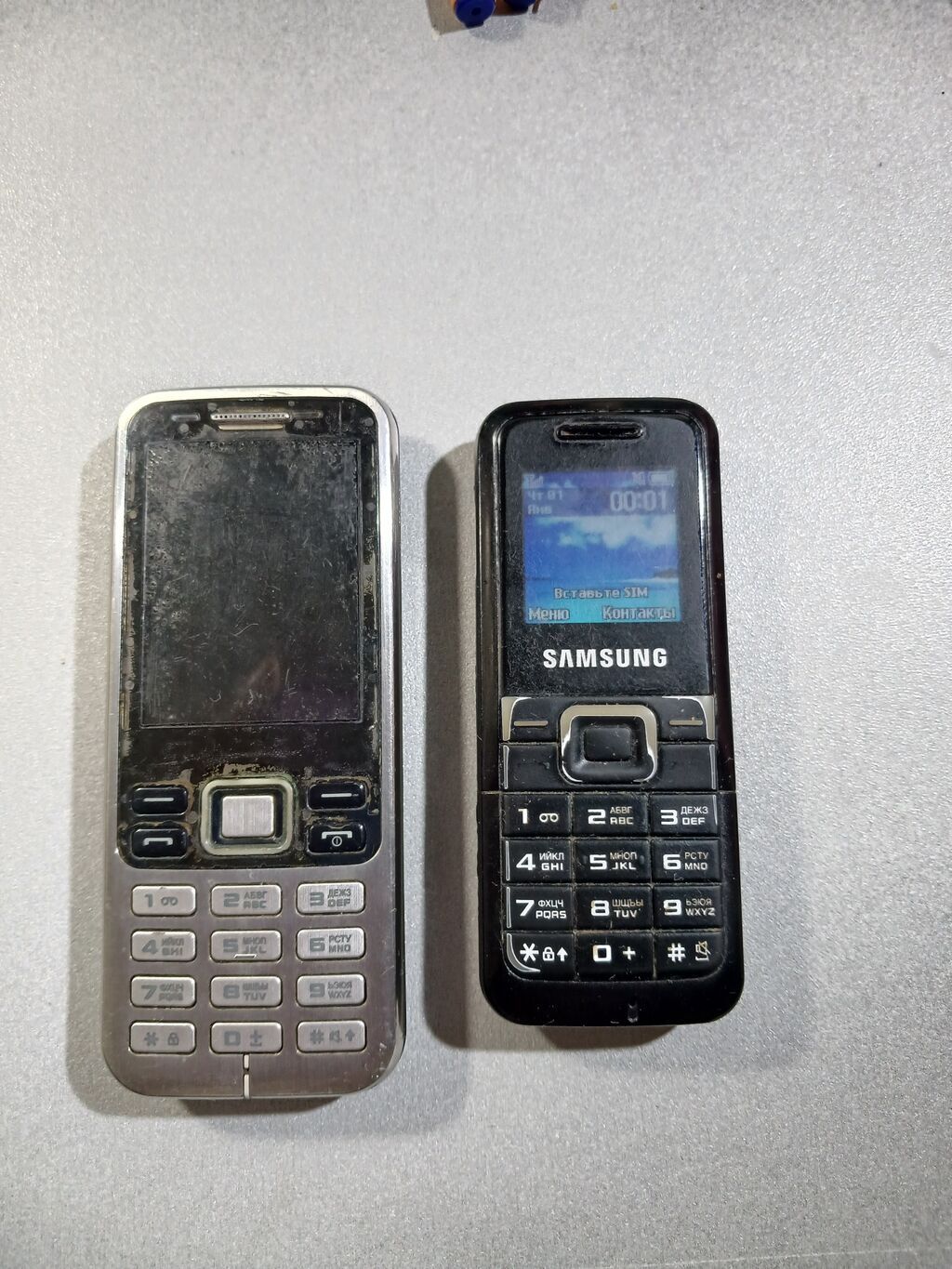 Samsung 2 GB Memory Capacity, rəng - Qara, Zəmanət, Düyməli — Samsung, Bakı