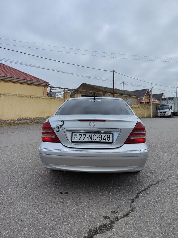 Mercedes C 240, 2.6 L, 2001 il, 410 128 km 77-NC-948 — Avtomobillər, Bakı (2)
