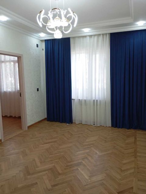 Satılır 2 otaqlı köhnə tikili 50 m² — Bakı