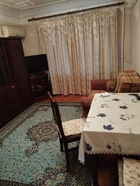 Kirayə üçün 1 otaqlı, mebellə və texnika ilə təchiz olunmuş mənzil — Bakı