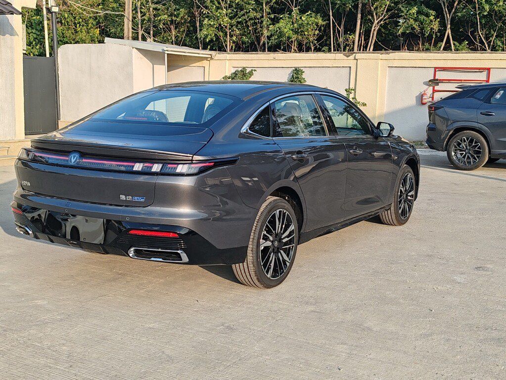 Changan Eado, 1.5 L, 1.7 kWh, 2026 il, yeni — Avtomobillər, Bakı (11)