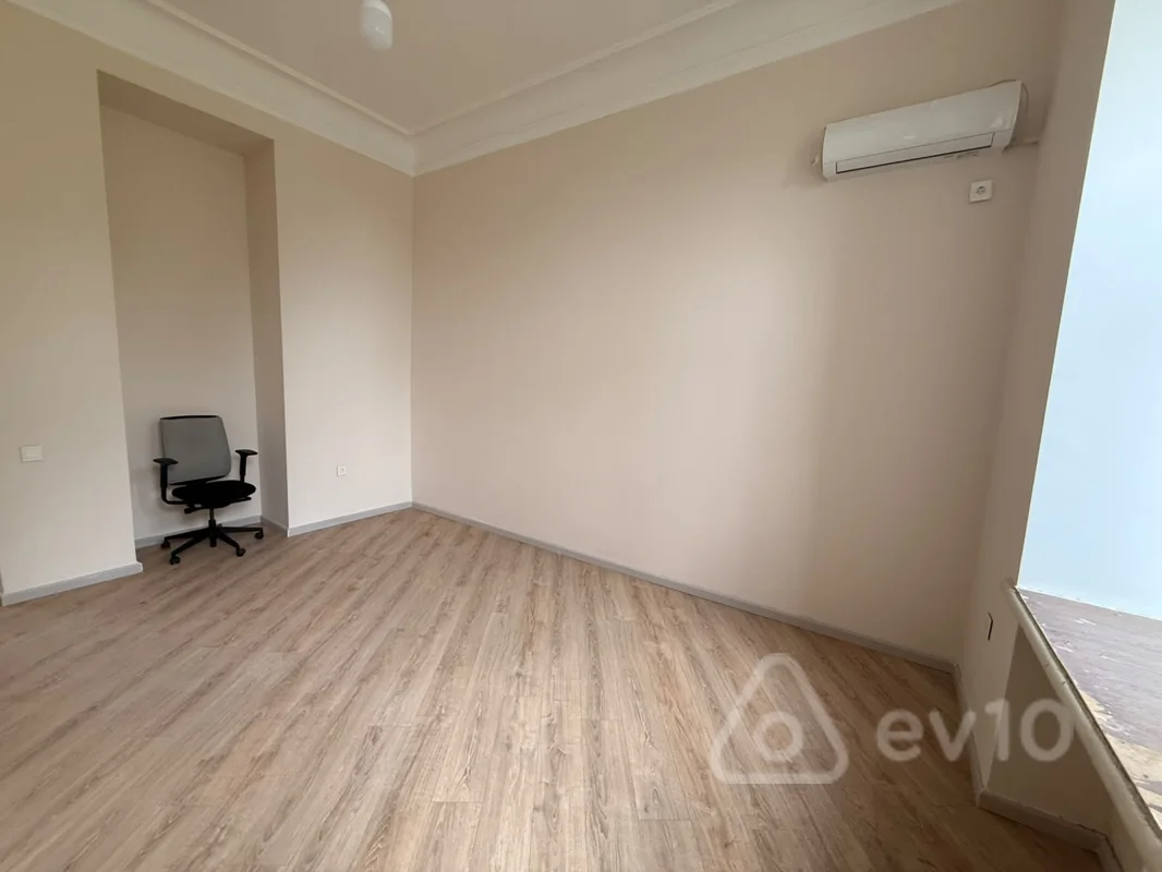 Ofis, 47 m², Neftçilər prospekti — kirayə — Ofis, Bakı (2)