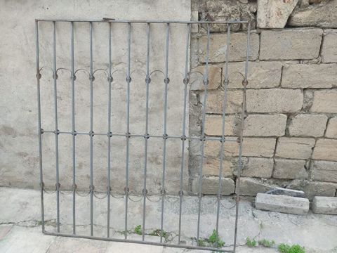Dəmir pəncərə barmaqlığı - Material: polad/prokat dəmir — Bakı
