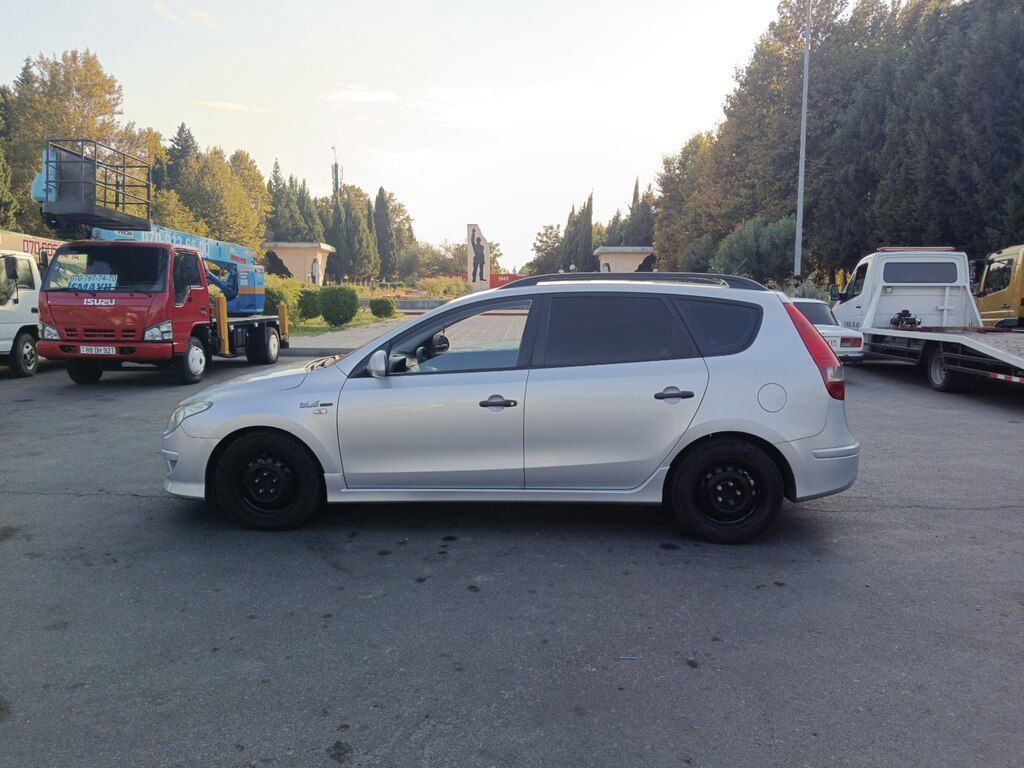 Hyundai i30, 1.6 L, 2010 il, 323 000 km 90-UY-863 — Avtomobillər, Mingəçevir (8)