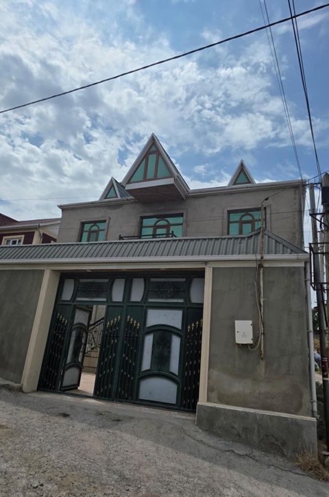 Satılır 5 otaqlı həyət evi/bağ evi 300 m² — Bakı