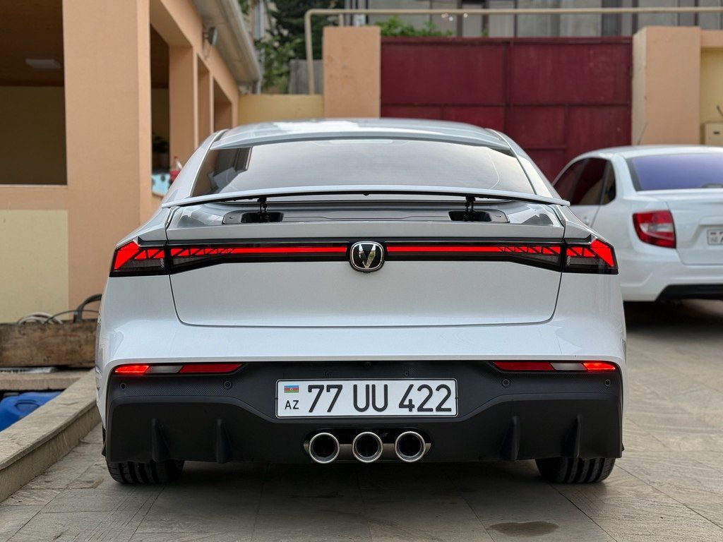 Changan Uni-V iDD, 1.5 L, 18.4 kWh, 2024 il, 17 500 km 77-UU-422 — Avtomobillər, Bakı (3)