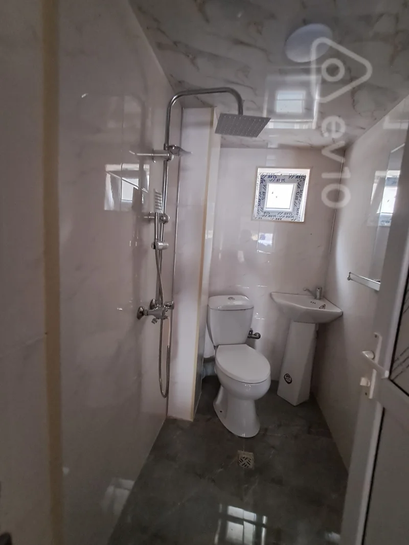 2 otaqlı həyət evi, 45 m², U.Ekberov kuc — Ev, villa, Bakı (8)