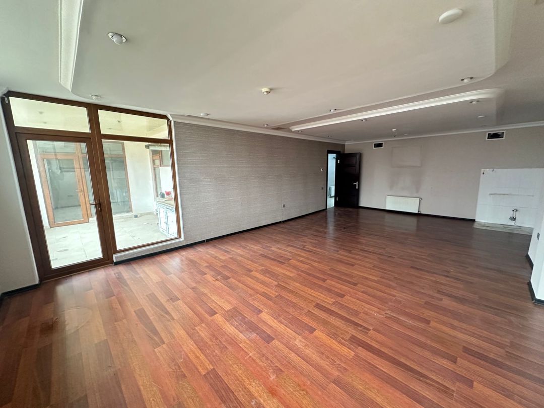 İcarəyə verilir obyekt 2200 m² — Əmlak, Bakı (10)