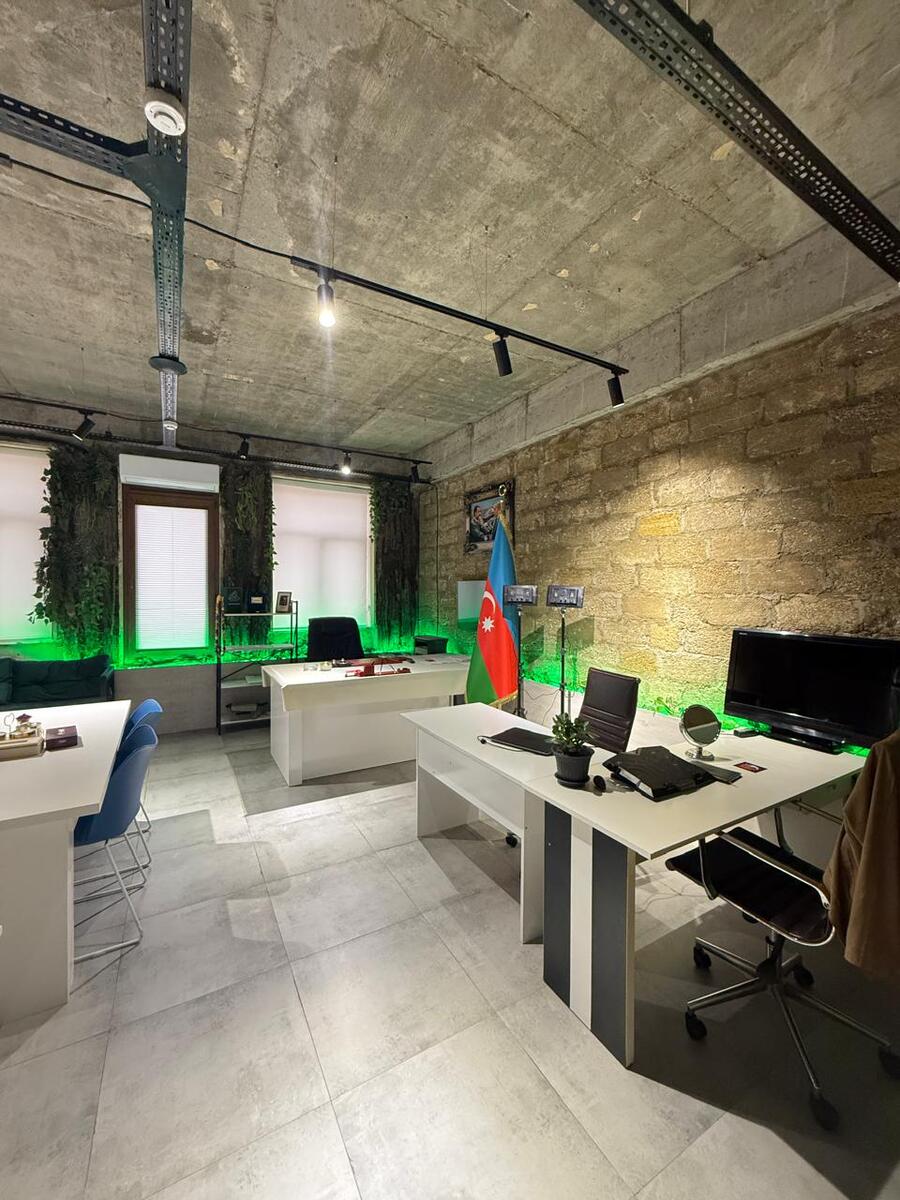 Satılır 11 otaqlı ofis 1350 m² — Ofis, Bakı (8)
