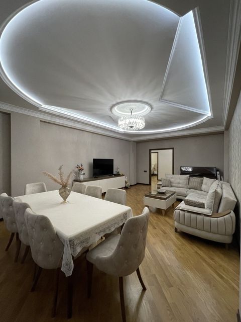 Satılır 4 otaqlı yeni tikili 146 m² — Bakı